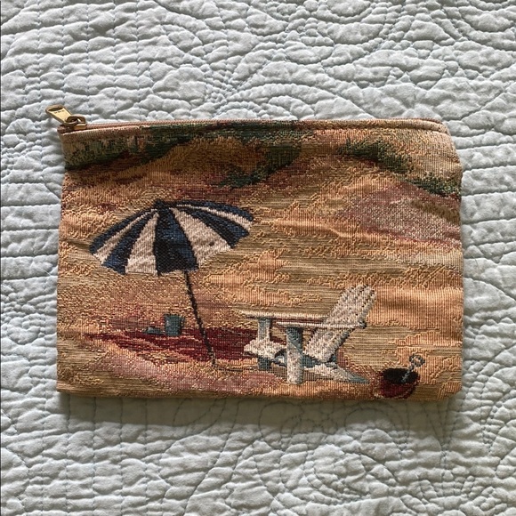 Vintage Beach Scene Cosmetic Bag with Umbrella Design - Picture 1 of 3